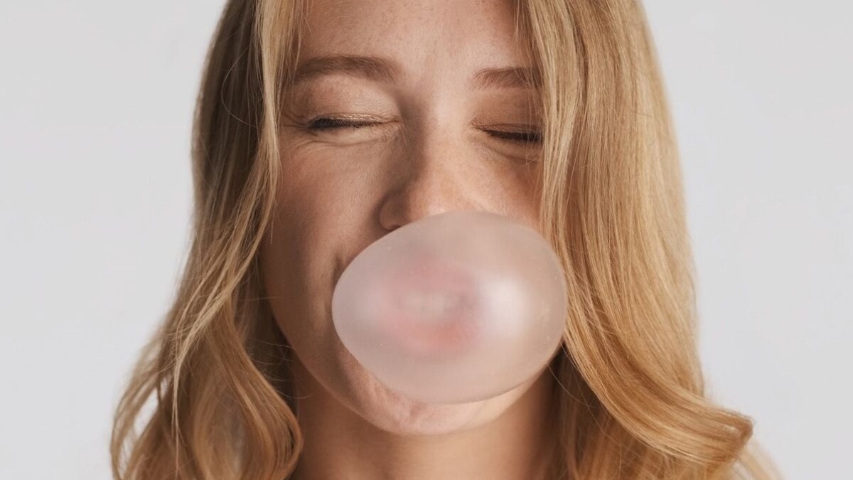 Трагічний випадок: жувальна гумка вибухнула в роті українського студента