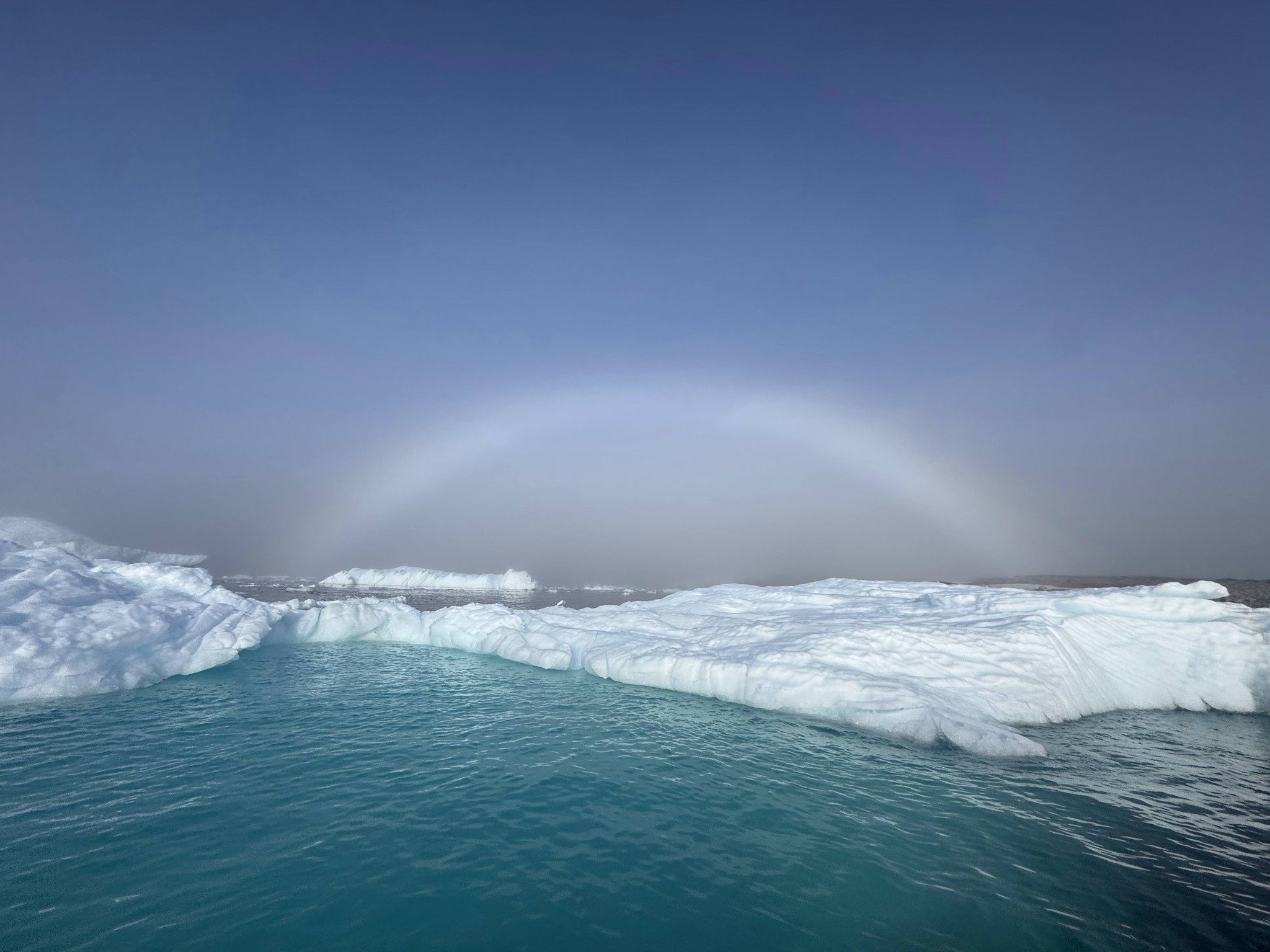 Українські полярники зафіксували рідкісну білу веселку: фото ➤ Главное.net