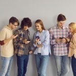 Покоління Z живе за рахунок батьків навіть у дорослому віці: дослідження ➤ Infotime.co