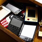 Ніколи не кладіть старий телефон у шухляду: ось що може статися ➤ Infotime.co