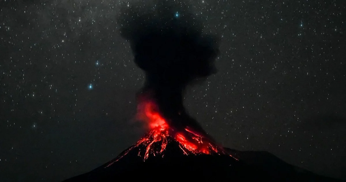 Угроза для 100 млн человек: ученые зафиксировали пробуждение супервулкана