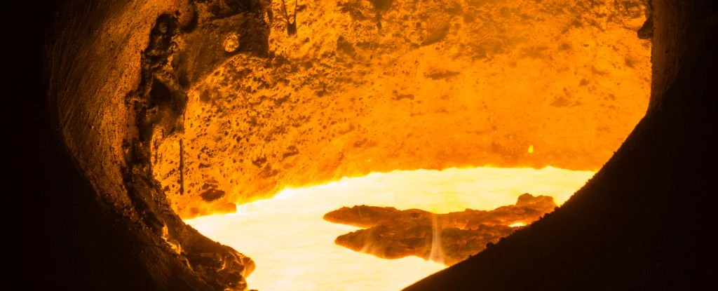 Земля начала «выплевывать» драгоценные металлы: что известно