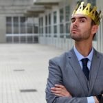 5 признаков «комплекса Бога»: как распознать человека, который считает себя лучше всех ➤ Infotime.co