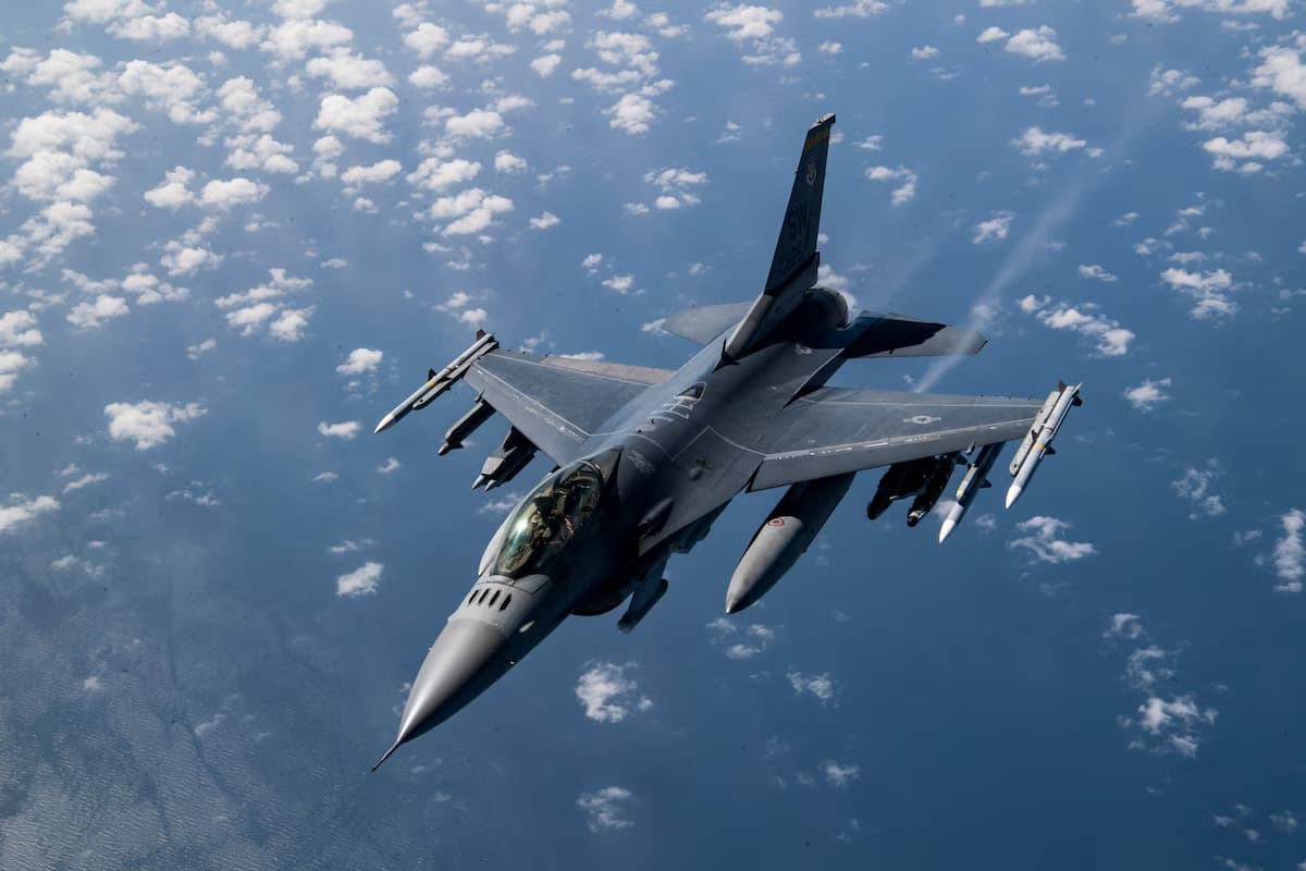 Генерал поднял F-16 ради футбольного матча и потерял должность ➤ Главное.net