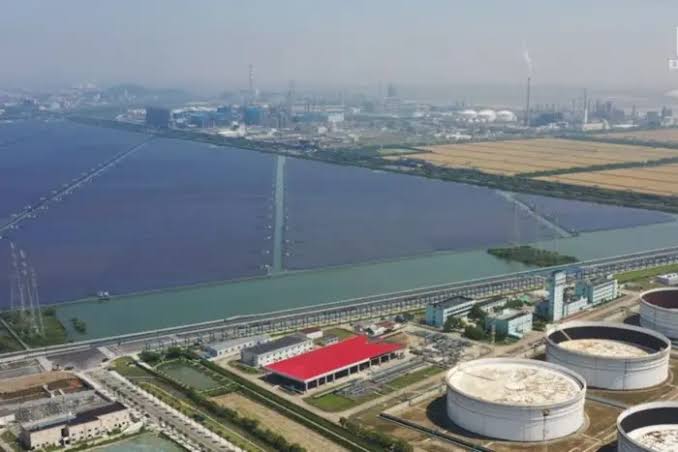 Китай будує першу у світі електростанцію на надкритичному CO₂ та розплавленій солі