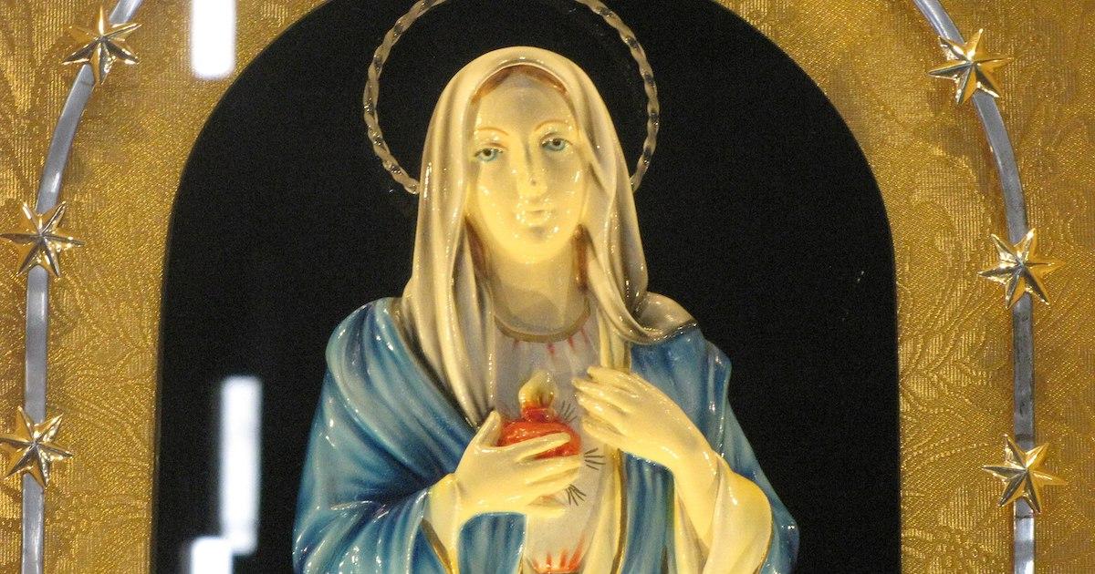 Statue der Muttergottes weint rostfarbene Tränen – Röntgenaufnahme enthüllt, was im Inneren verborgen ist